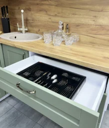 Olive fresh kitchen detail